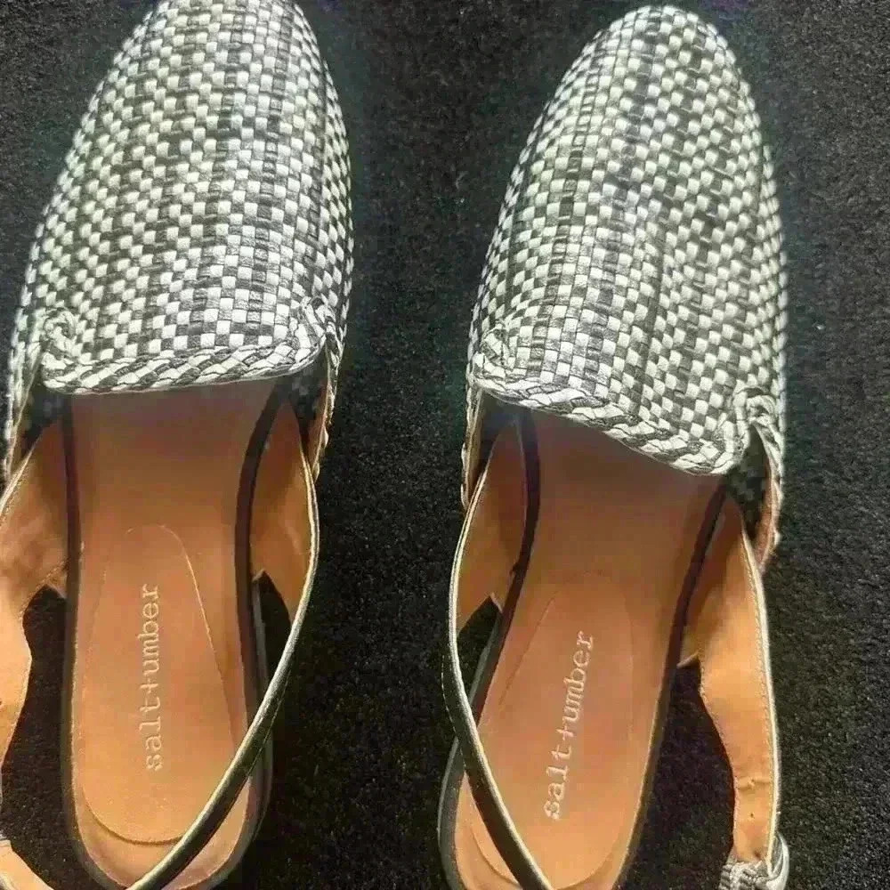 Salt + Umber Women's Slip-On Woven Flats - Stylish Black and White Design